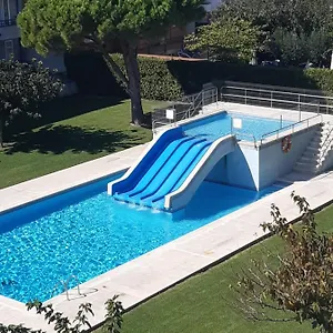 https://apartament-blau-park-ii-lestartit.topcostabravahotels.com